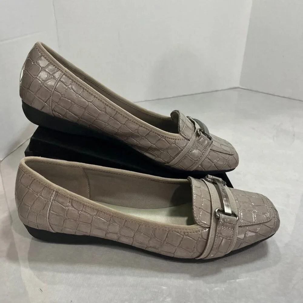 Anne Klein AK Sport Croc Embossed Loafers Comfort Flats Taupe 10M - Picture 4 of 16